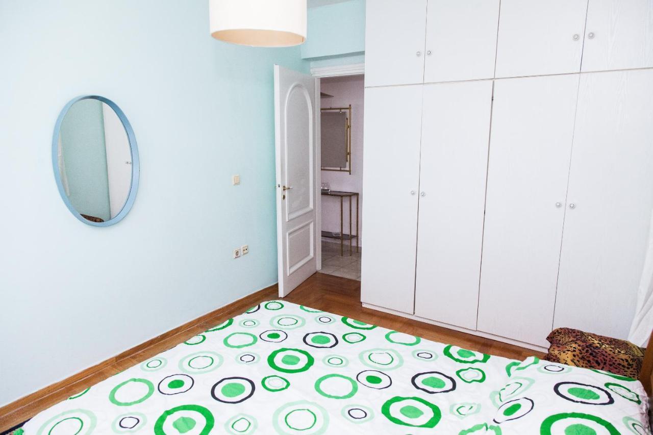 Sunny Apartment Near Metro Station Atene Esterno foto