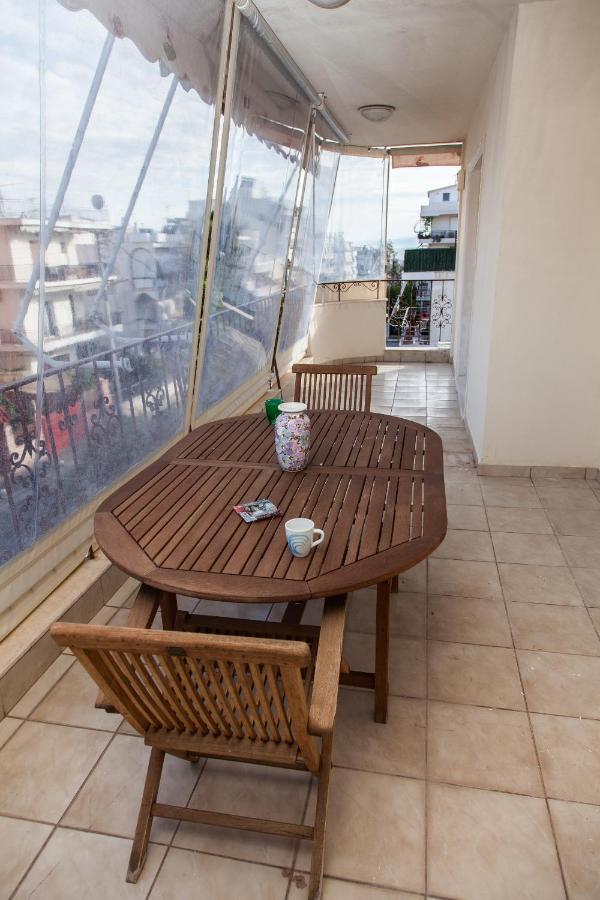 Sunny Apartment Near Metro Station Atene Esterno foto