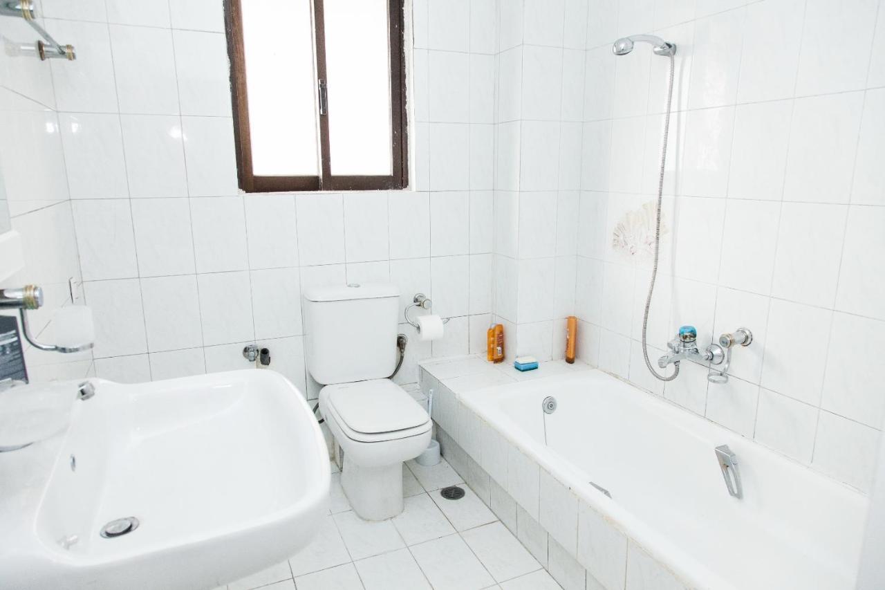 Sunny Apartment Near Metro Station Atene Esterno foto
